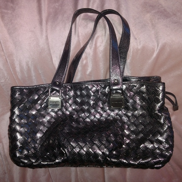 Michael Kors handbag - Picture 6 of 8